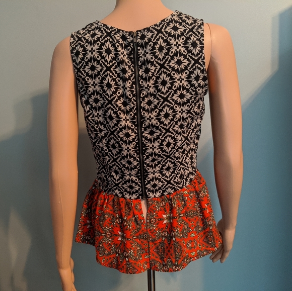 Multicolored Top - Picture 2 of 2